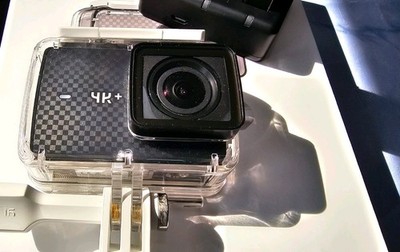 Yi 4K+ Actionkamera - Waterproof Case Kit - 3 Akkus & LadeCase
