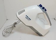 Black & Decker Power Pro 250 Watt Hand Mixer W/ 2 Whisks 5 Speed Boost TESTED