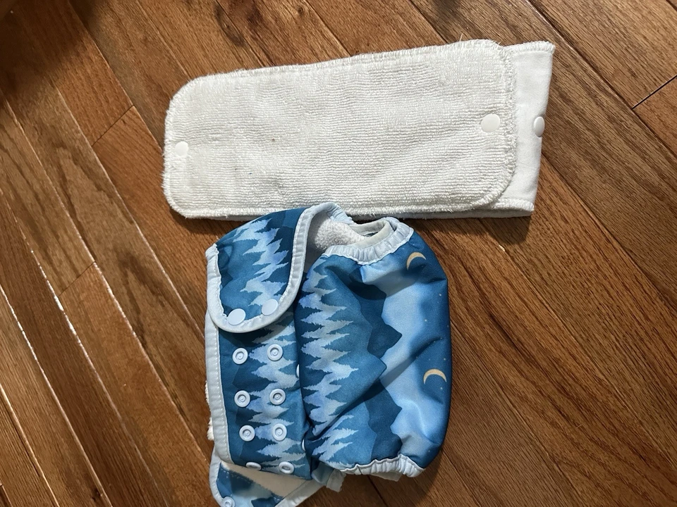 1 pañal de bolsillo talla única Thirsties + 1 algodón orgánico + 1 inserto de poliéster para mantenerse seco Foto 3 de 4