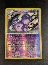 Weezing 28/124 NM – Reverse Holo Rare Pokémon TCG Fates Collide