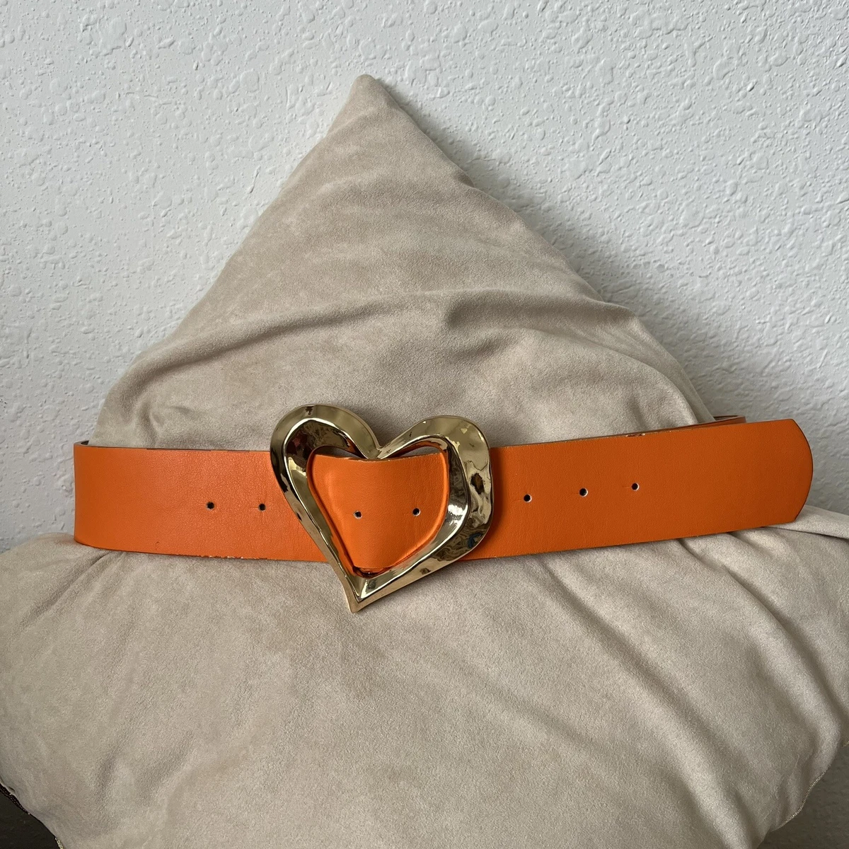Wide top orange belt