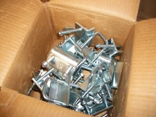 NEW BOX OF 25 CADDY ERICO Beam Clamps BC17A000EG 3/8" Electro Galvanized Steel