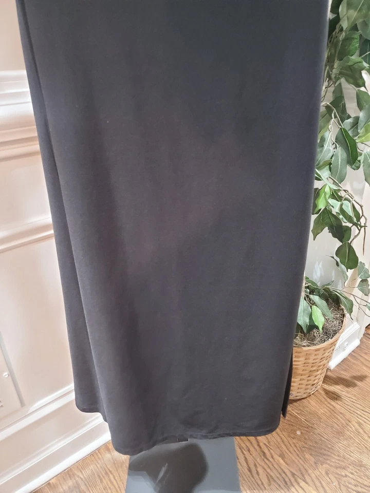 Maxi vestido largo de manga larga con un hombro de poliéster liso negro Venus para mujer Foto 4 de 4