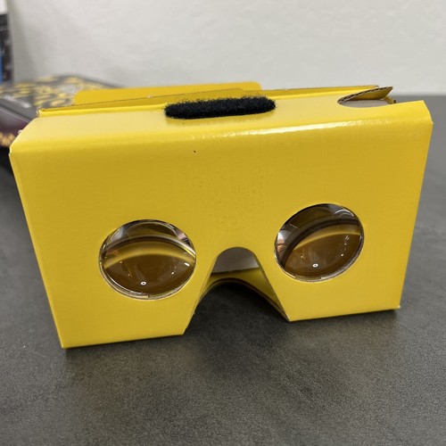 The Simpsons Treehouse of Horror XXVII Google Cardboard VR Viewer Lisa Edition - Picture 6 of 6