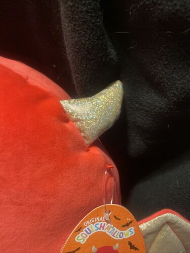 Squishmallows 12” KARLIE Red Devil Bat Metallic Squishmallow Halloween Plush - Picture 6 of 9