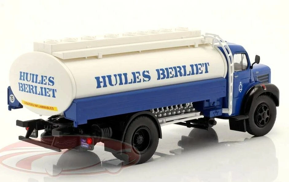 1/43 BERLIET GLR8 M2 OIL/FUEL TANKER TRUCK HUILES BERLIET FRANCE 1960 BLUE/WHITE - Image 2 of 2