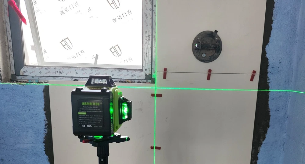 INSPIRITECH 4x360 Self-Leveling Laser Level for Floor Wall Ceiling Alignment