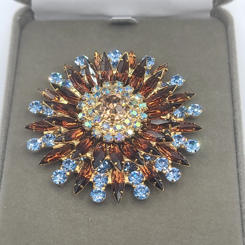 Broche Nolan Miller Azul Marrón Estrás Sunburst 3D Declaración Firmado Foto 3 de 4