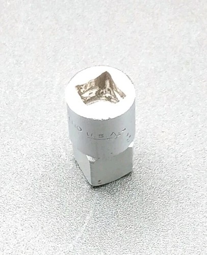 Indestro Super 3/8” to 1/2” Drive Socket Adapter Model 482 - Picture 2 of 2