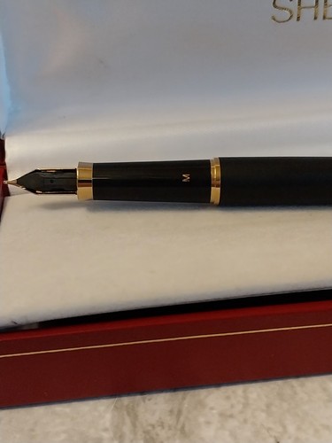 Penna stilografica vintage Sheaffer nera opaca rossa scatola punto bianco leggi descrizione - Foto 9 di 16
