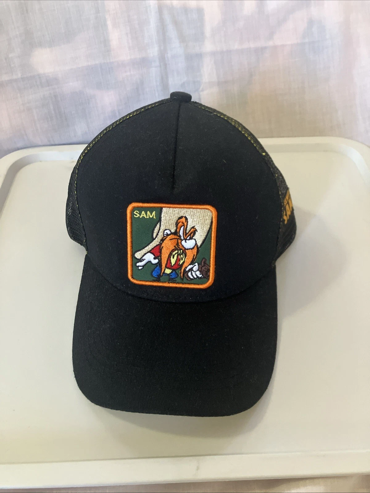 Yosemite Sam Looney Tunes Snapback Mesh Trucker Baseball Cap Hat NEW