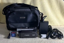 Canon VIXIA HF200 HD Camcorder 15x Optical 300x Digital Zoom -Nr Mint - Bundle -