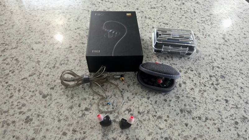 FiiO KA5 USB DAC/Amp + FiiO FH3 Hybrid IEM Bundle