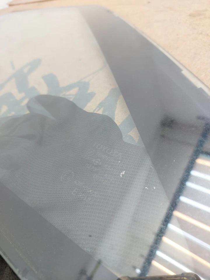JDM 84-87 Toyota Corolla AE86 Levin OEM Coupe LH Passenger Quarter Glass - Image 2 of 4