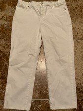 CHICOS WOMENS SO SLIMMING GIRLFRIEND SLIM LEG CROP JEANS 8 WHITE