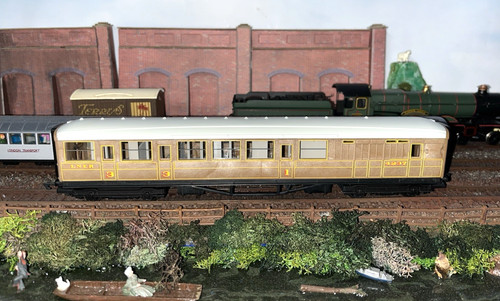 Hornby Spur O LNER "Teak" 1. & 3. Korridor Reisebus #4237 Top Zustand | Zustand: New