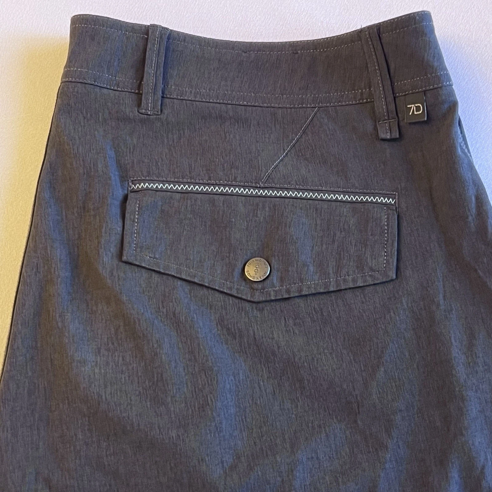 7Diamonds Men Velocity Performance Shorts Dark Gray Stretch Quick Dry Size 36