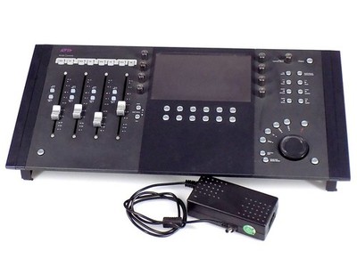 Defekt an Bastler: Avid Artist Control v2 4-Fader DAW Controller mit Touchscreen