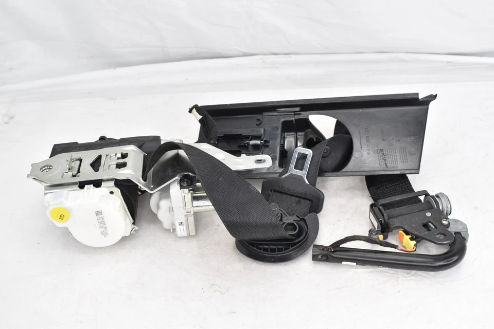 ♻️ Cinturón de seguridad delantero izquierdo negro mercedes x166 gl450 gls550 13-19 Foto 2 de 4