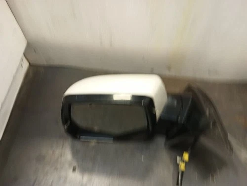 Driver Left Side View Mirror Turn Signal Opt UVH+DL3 from 2016 Escalade 12114183
