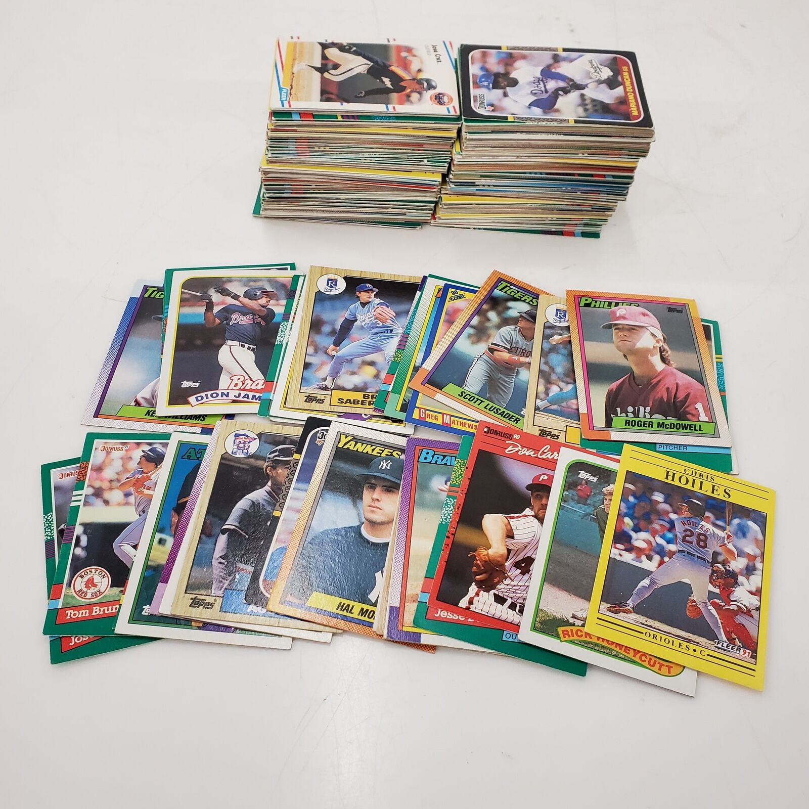 #B Mixed Lot of Assorted Vintage Baseball Sports Cards