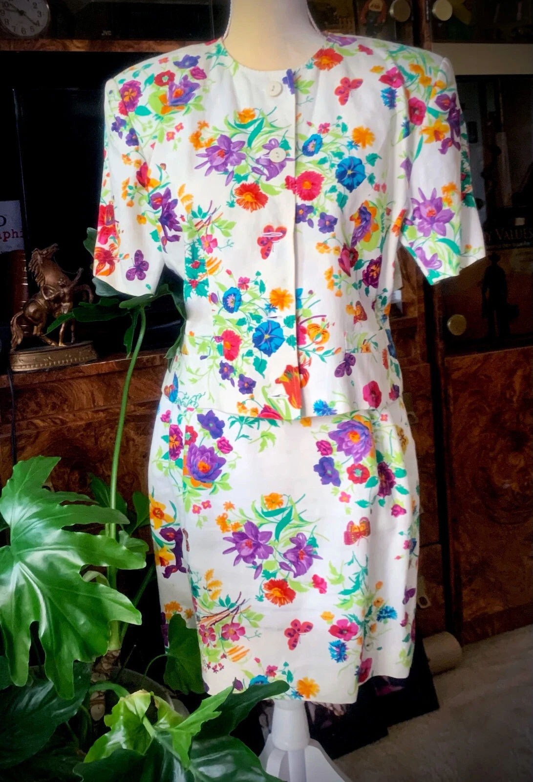 OFFERTA Giacca tuta vintage Gucci bianca floreale lino gonna tg 8 IT 44 multicolore