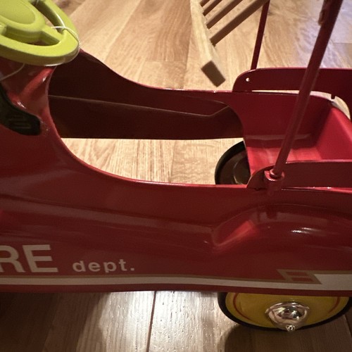 Vintage XONEX Pedal Car HOOK and LADDER 1:3 Scale Limited Edition DIECAST 1992 - Picture 4 of 11