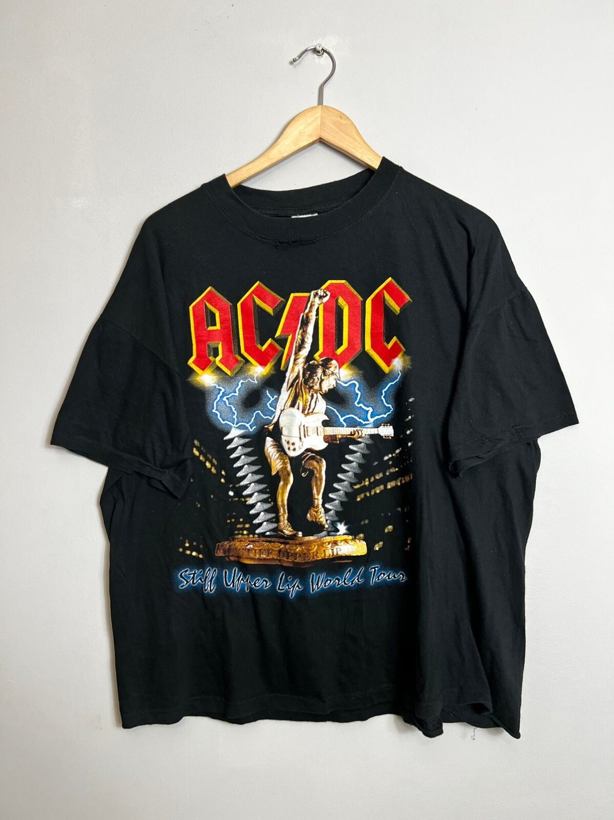AC/DC — Stiff Upper Lip vintage concert t-shirt