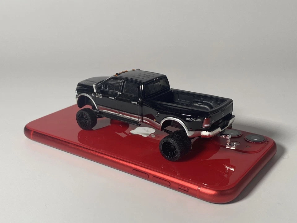 I/64 Customized / Lifted Dodge Ram 3500 Dually Diecast Model Toy Pickup Truck - Image 3 of 4