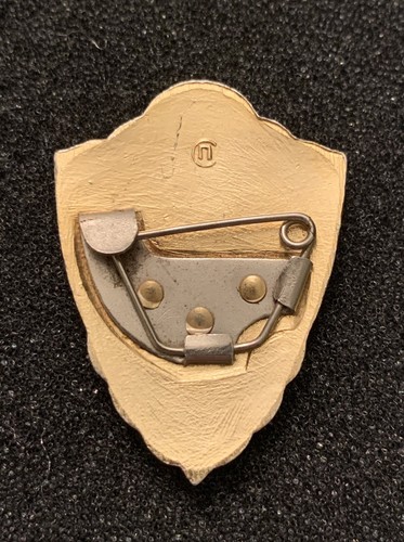 USSR 3rd Class Soldier Authentic Soviet Union Military Shield Badge - LP0 - Picture 2 of 3