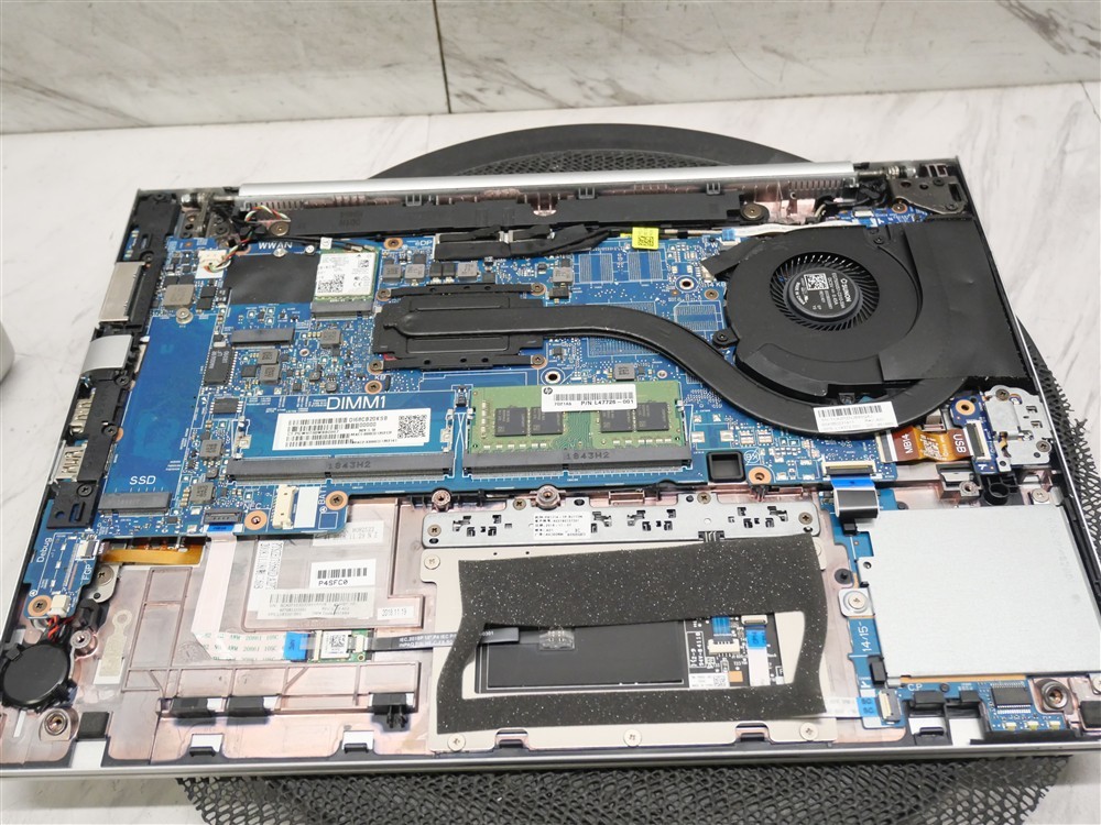 HP 840 G5, 14-Inch Laptop, with Intel Core i5 8th Gen., No OS