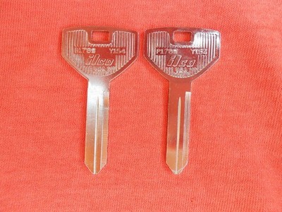 2 DODGE PLYMOUTH CHRYSLER RAM JEEP CARAVAN VOYAGER KEY BLANKS 1990 1991 1992