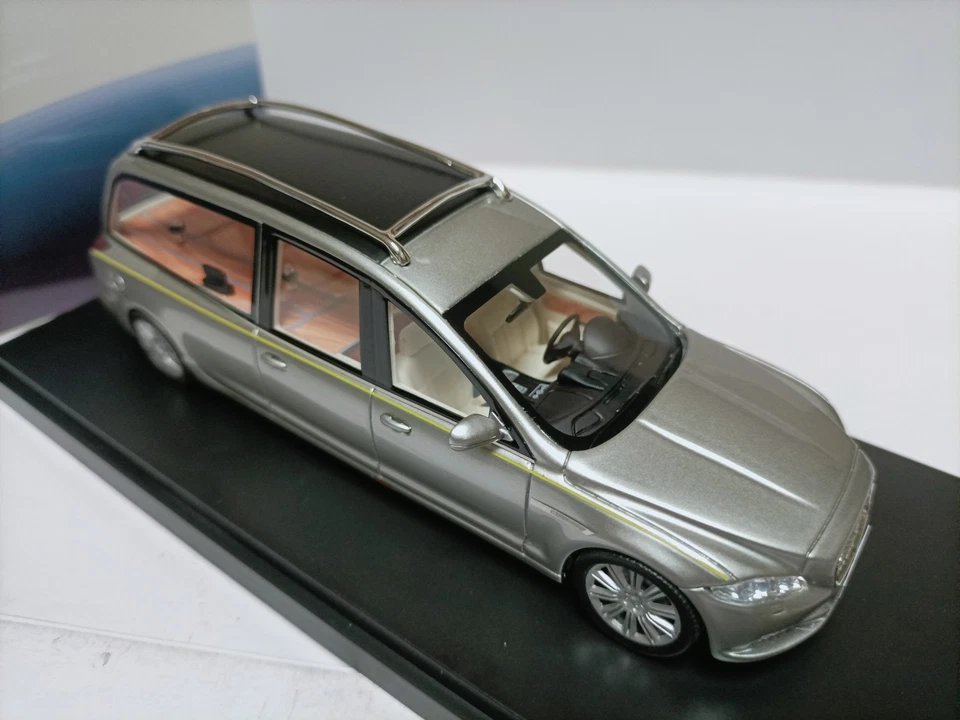 Coche fúnebre GLM 1 43 Jaguar Coffin modelo Jaguar XJ X351 Wilcox Eagle gris plata Foto 4 de 4