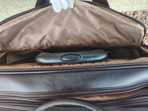 Solo Macdougal Rolling Laptop Carry-On | Fits 17.3” Laptop Espresso Pre-Owned - Picture 11 of 16
