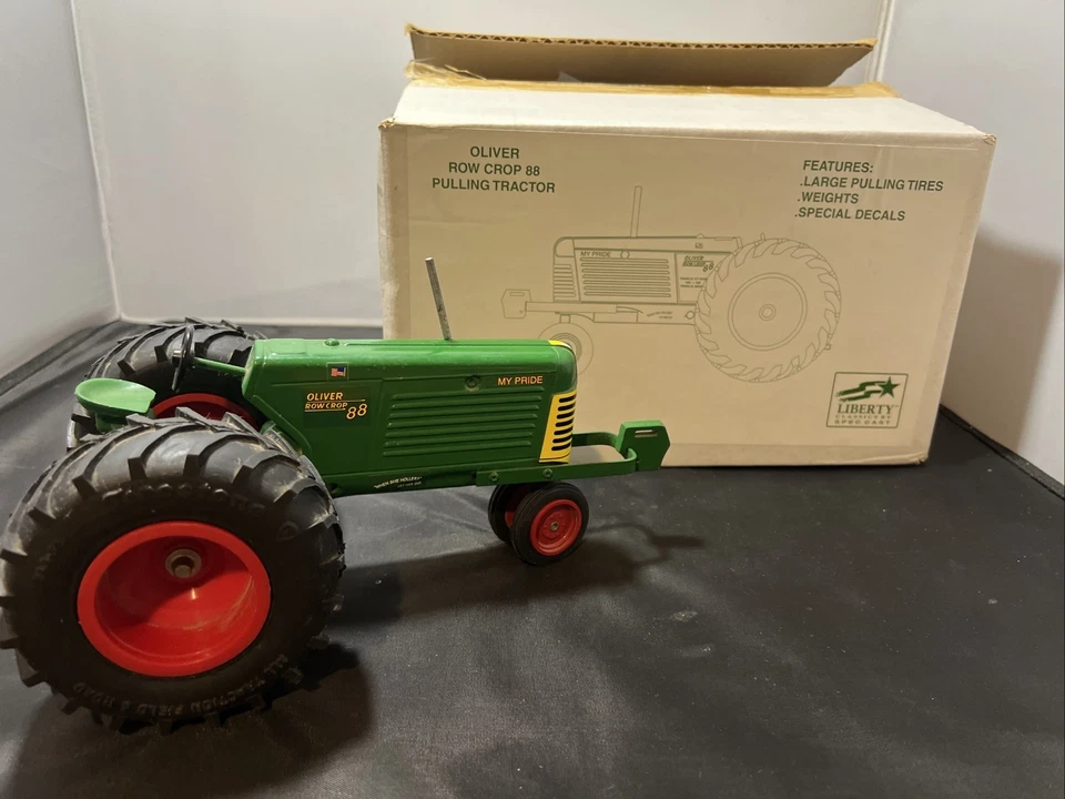 Oliver 88 Pulling tractor Spec Cast 1/16 - Franklin, IN 1996 Toy Show with box - Image 2 of 4