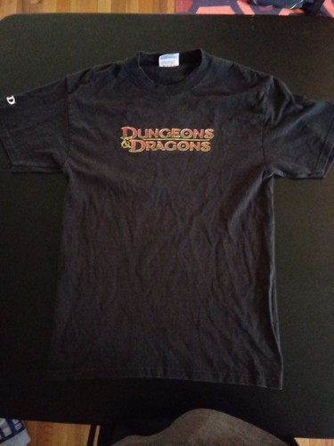 OFFICIAL DUNGEONS \u0026 DRAGONS BEHOLDER T 