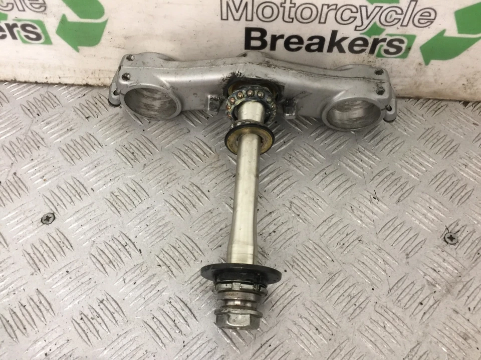 HONDA CBR1000 rr FIREBLADE YUGO INFERIOR AÑO 2004 (STOCK 853) Foto 4 de 4