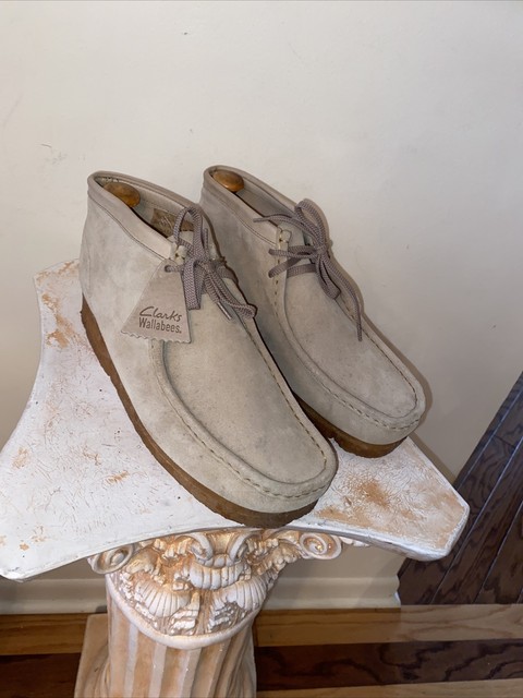 clarks wallabees brown