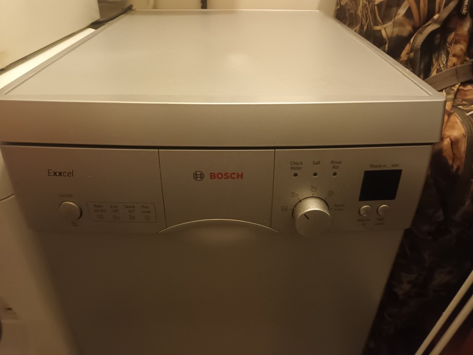 Bosch Slimline Exxcel Dishwasher Silver Freestanding eBay
