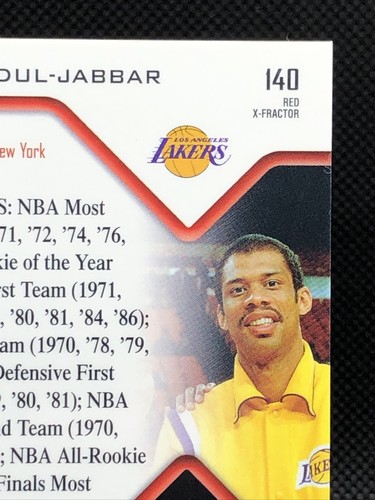 2004-05 Topps Finest Red X-Fractor #140 Kareem Abdul-Jabbar #69/99 come nuovo ๐ - Foto 10 di 12