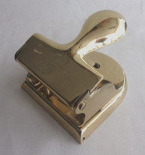 Edler klassischer Locher von EIBAR - EL CASCO - ESPANA 23 KARAT vergoldet