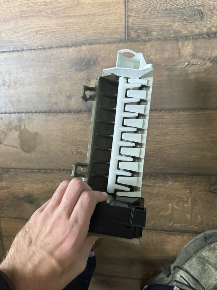 Refrigerator Ice Maker Replacement Part W10190978 – Whirlpool Compatible (NEW) - Image 3 of 3