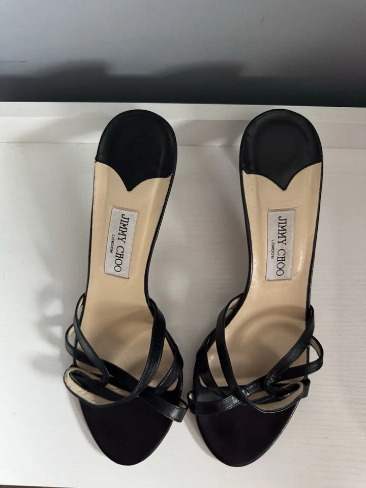 Tacones de gatito Jimmy Choo vintage negros con tiras talla 41 1/2 Foto 2 de 4