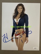 Hope Solo Cards, Rookie Cards and Autograph Memorabilia Buying Guide 43