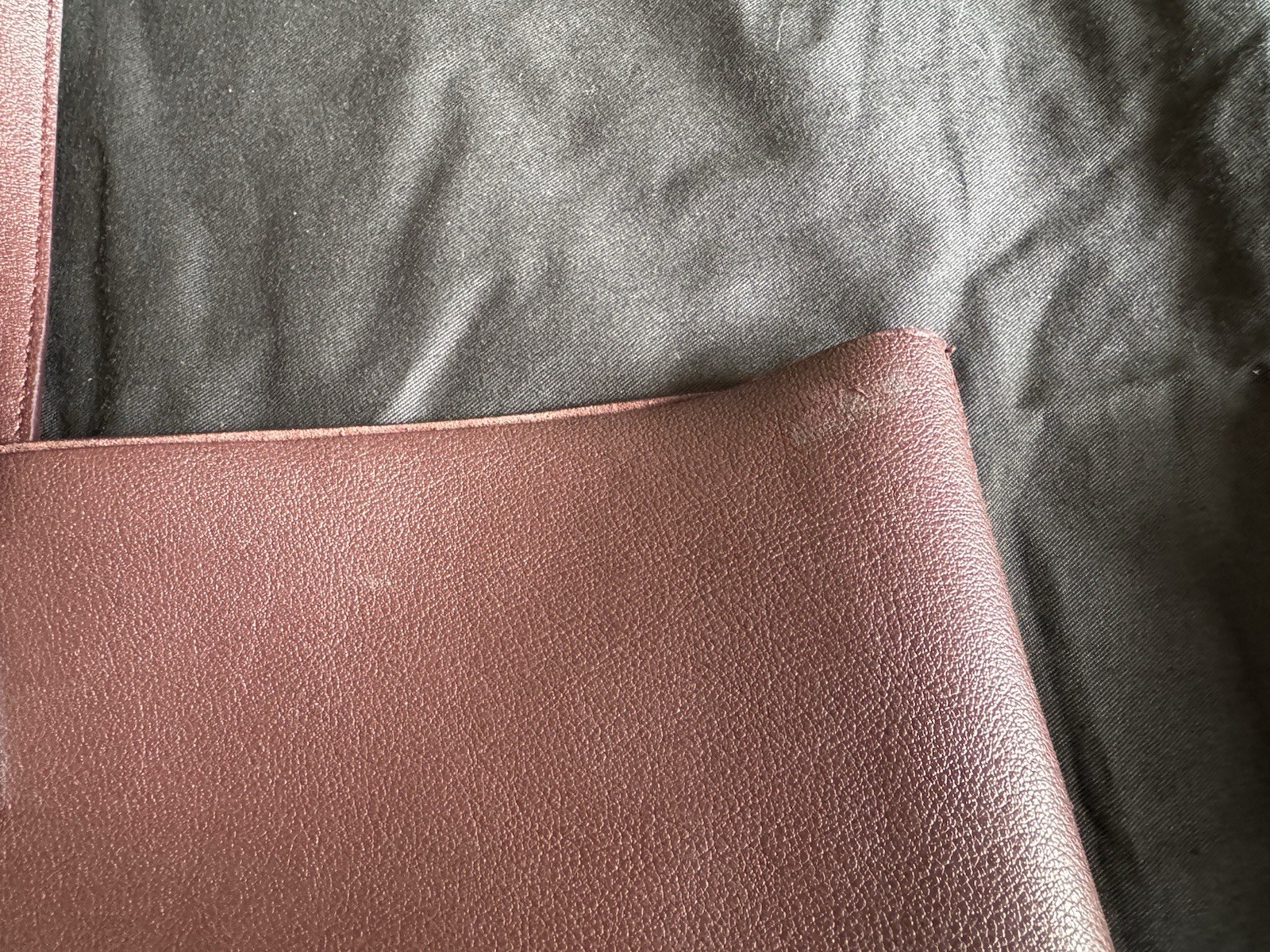 Saint Laurent E W Tote YSL Borsa in pelle morbida grande shopper bordeaux