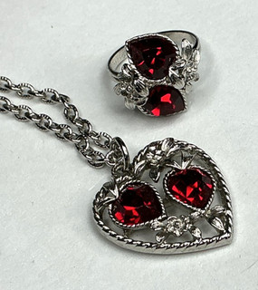 Vintage Sarah Coventry "Love Story July" (1973) Necklace & Ring Set