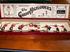 BRITAINS TOY SOLDIERS SET 157 GORDON HIGHLANDERS FIRING IN THREE POSITIONS