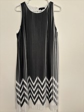 Banana Republic Women'z Zig Zag Pleated Sleeveless Dress Size 10P White/Gray NWT