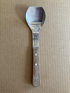 Vintage Vernon Ice Cream Scoop C. Leach w/Wood Handle, Stainless Taiwan, 9.5" Lg