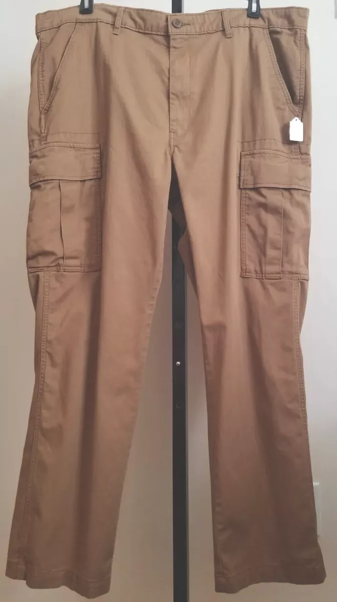 Levi's® 505™ Regular Fit Workwear Cargo Pants - Brown | Levi's® US